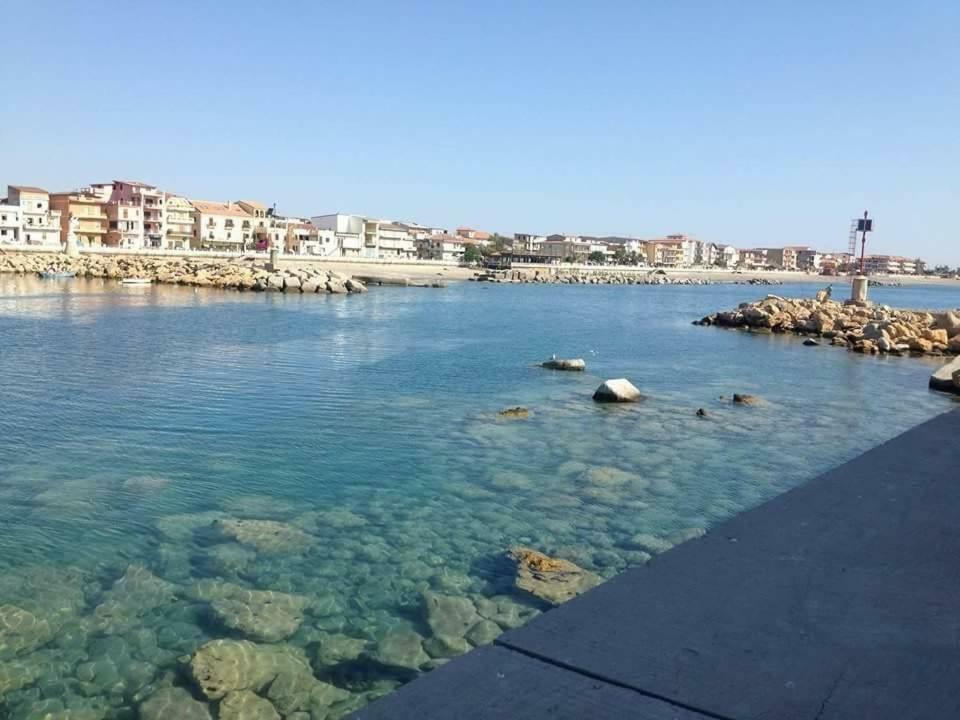Climatizzato In Centro A 100M Dal Mare Villa Ciro Marina Bagian luar foto